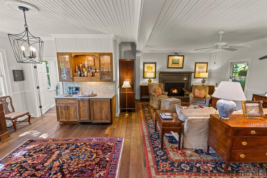 105 Talley Road Highlands, NC 28741 - Photo 10 of 39 Gallery Image 10