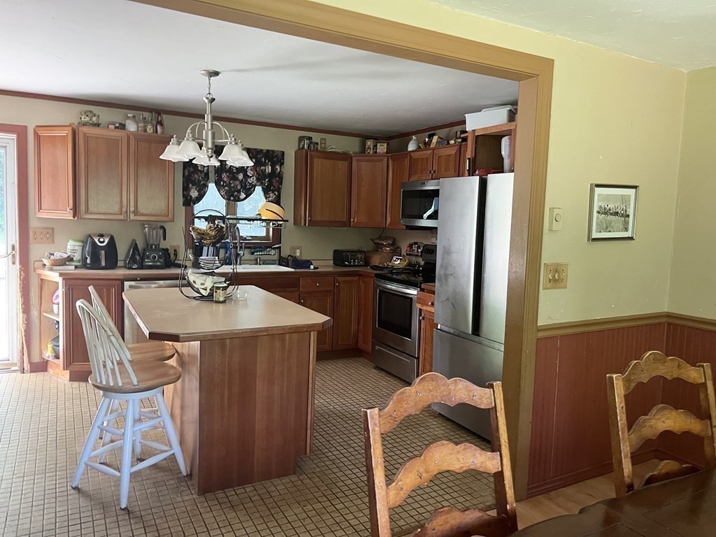 3 Howe Road Spencer, MA 01562 - Photo 8 of 30 Gallery Image 8