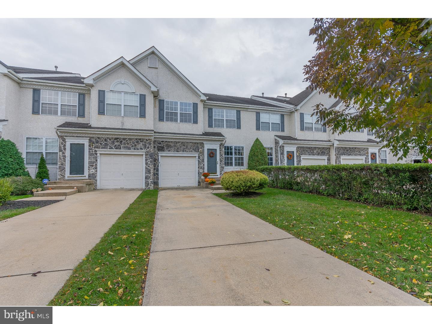 65 Chapel Hill Road Mount Laurel, NJ 08054 - Photo 3 of 25