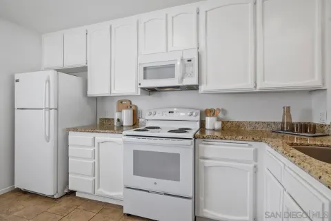 $739,000 | 3525 Lebon Drive, Unit 302, San Diego, CA 92122