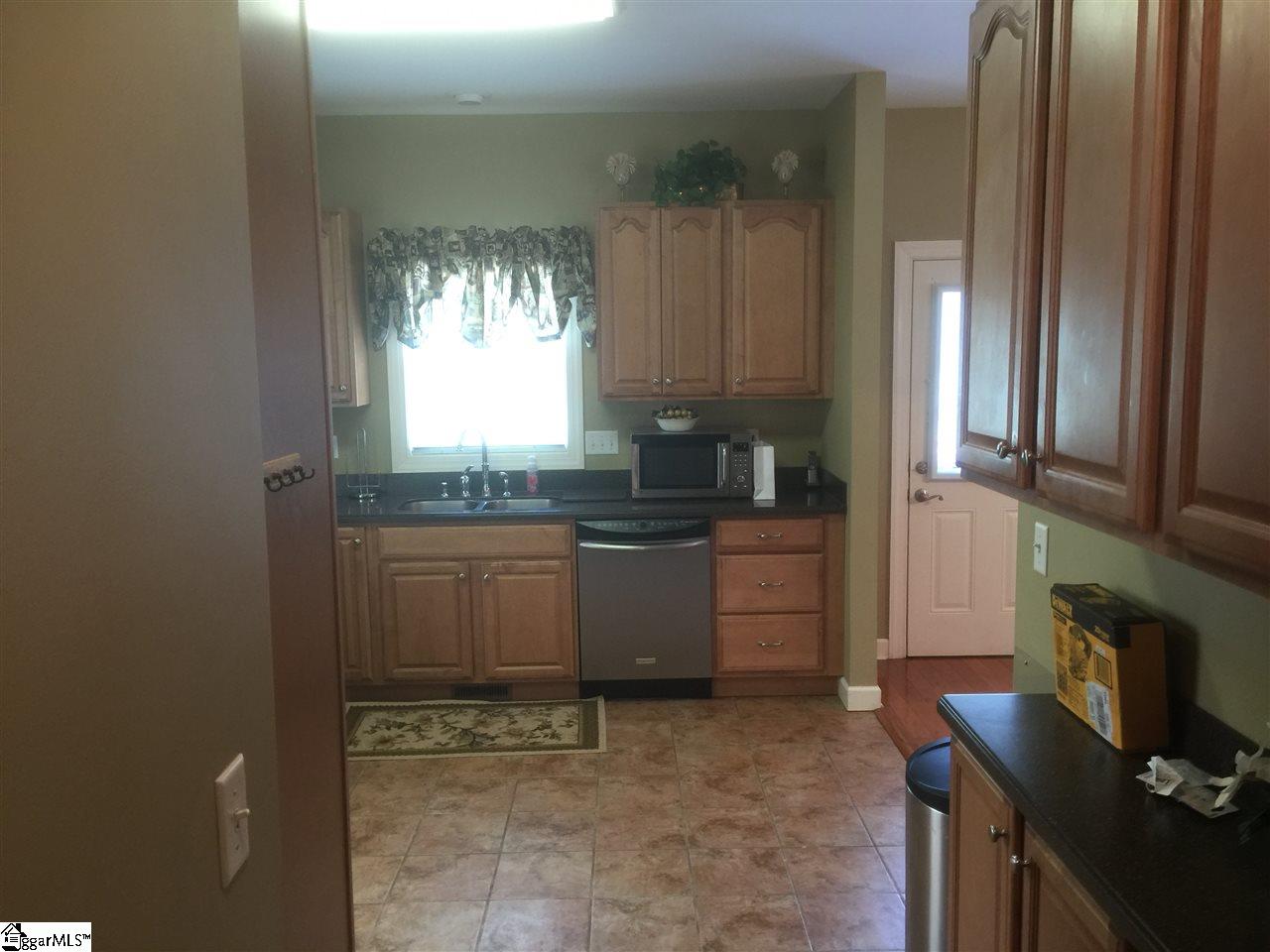 196 State Rd S-30-83 Laurens, SC 29360 - Photo 3 of 26