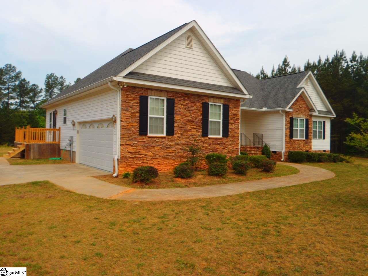 196 State Rd S-30-83 Laurens, SC 29360 - Photo 23 of 26
