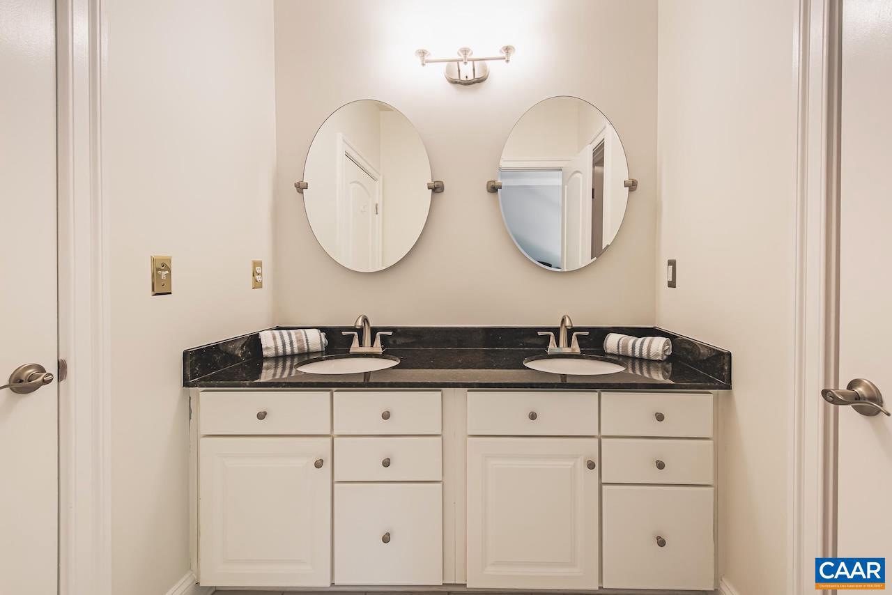 2084 Piper Way Keswick, VA 22947 - Photo 32 of 50