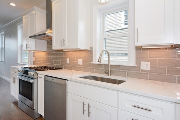 95 Boardman Street, Unit 1 Boston, MA 02128 - Photo 8 of 29