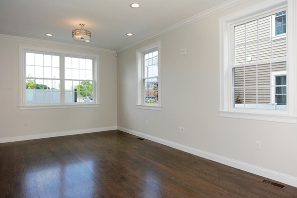 95 Boardman Street, Unit 1 Boston, MA 02128 - Photo 10 of 29