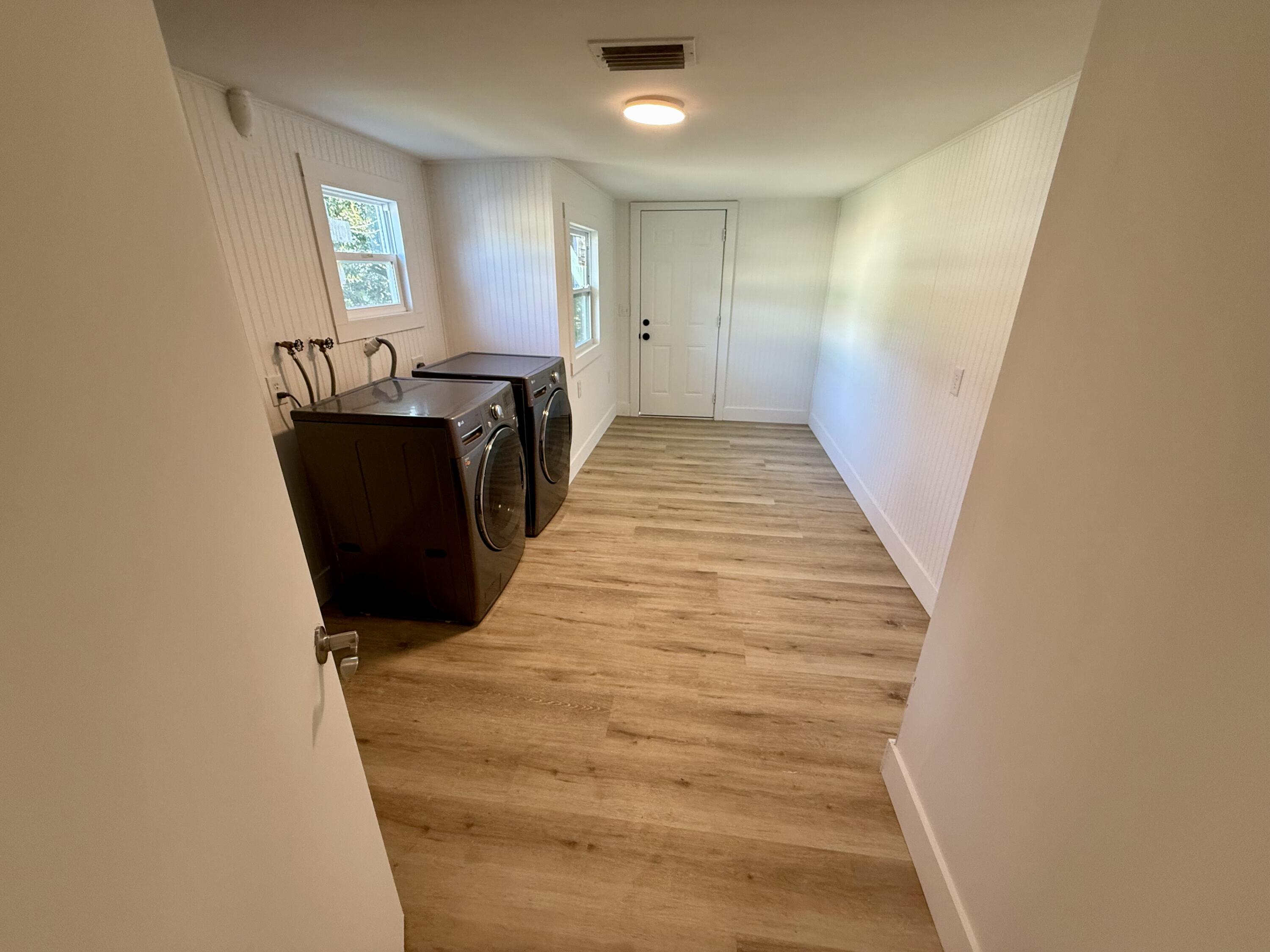 2662 Southeast Janet Street Stuart, FL 34997 - Photo 27 of 41 Photo Nov 23 2025, 2 11 24 PM