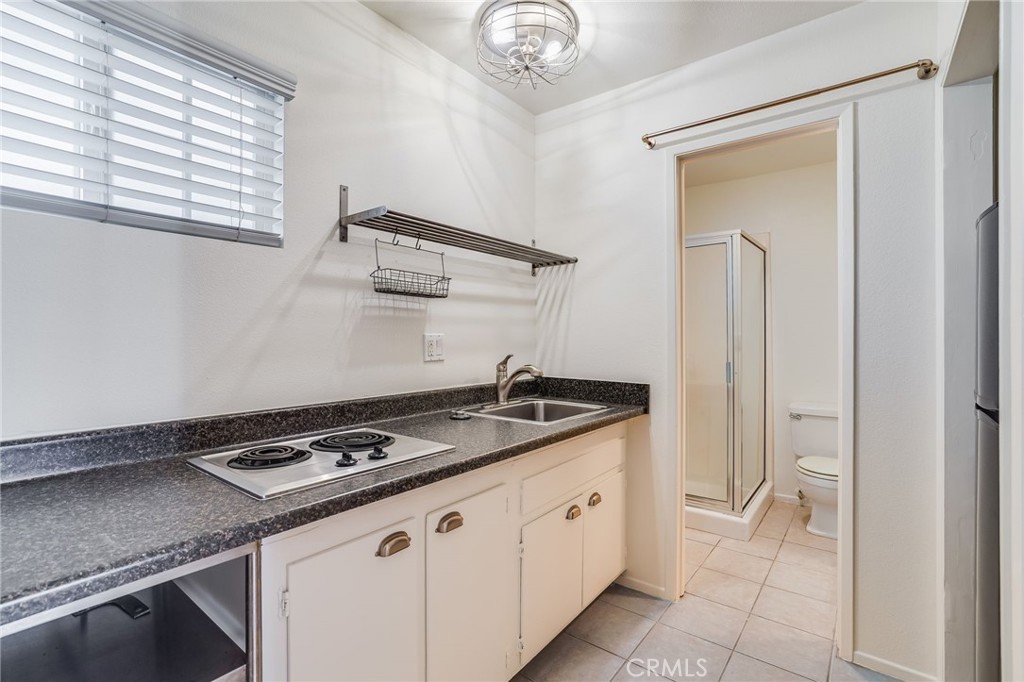 705 Iris Avenue Corona del Mar, CA 92625 - Photo 22 of 36