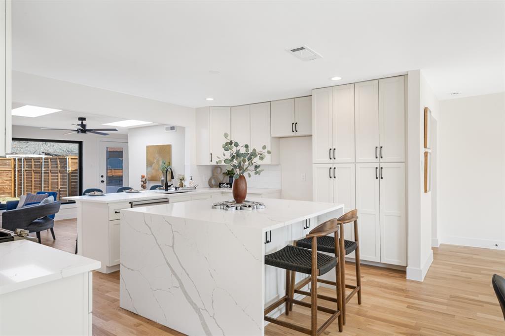 3735 Davila Drive Dallas, TX 75220 - Photo 1 of 1