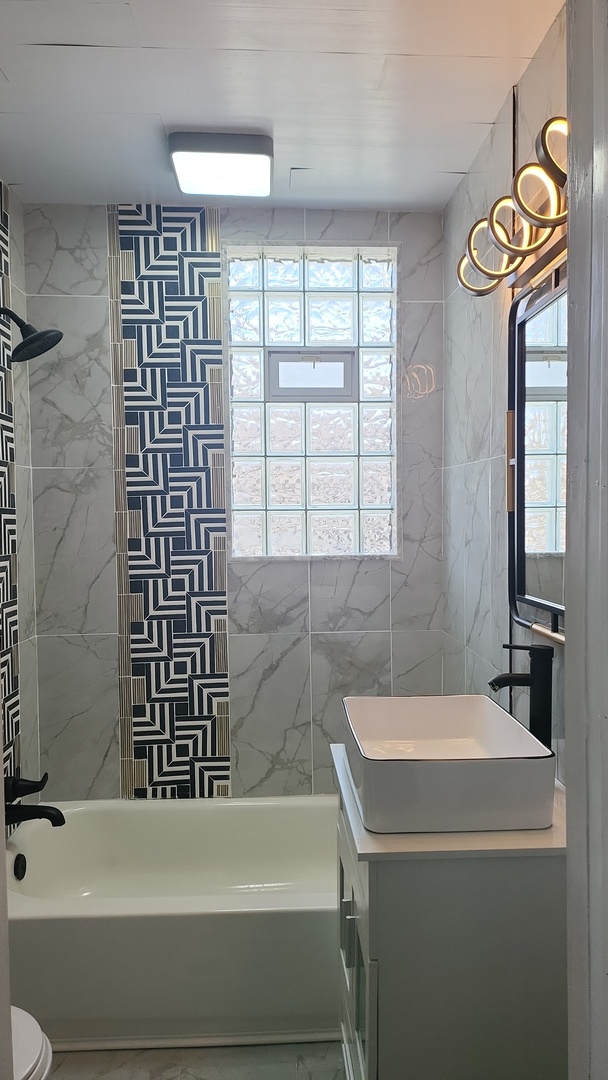 1708 West Steuben Street Chicago, IL 60643 - Photo 10 of 21