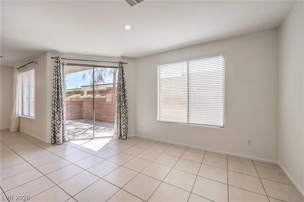 $2,000 | 10057 Bonterra Avenue, Las Vegas, NV 89129