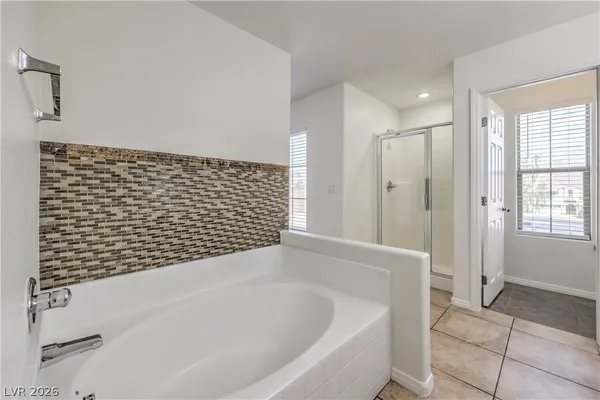$2,000 | 10057 Bonterra Avenue, Las Vegas, NV 89129