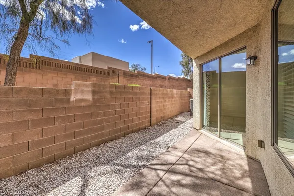 $2,000 | 10057 Bonterra Avenue, Las Vegas, NV 89129
