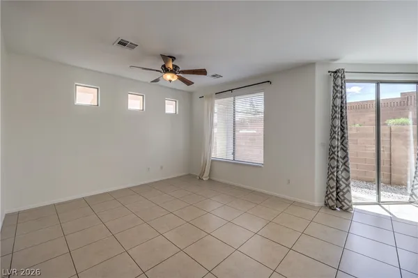$2,000 | 10057 Bonterra Avenue, Las Vegas, NV 89129