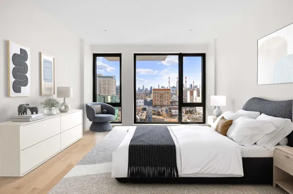 $1,300,000 | 40-21 27th Street, Unit 5W | Long Island City