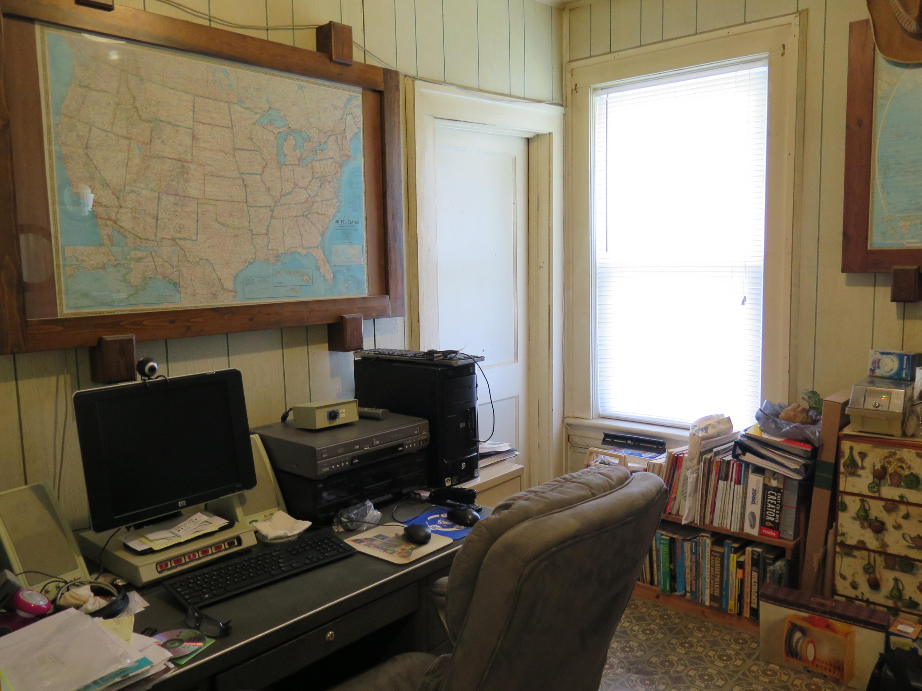 2315 Rutrough Road Southeast Roanoke, VA 24014 - Photo 22 of 38 a living room with furniture and a window
