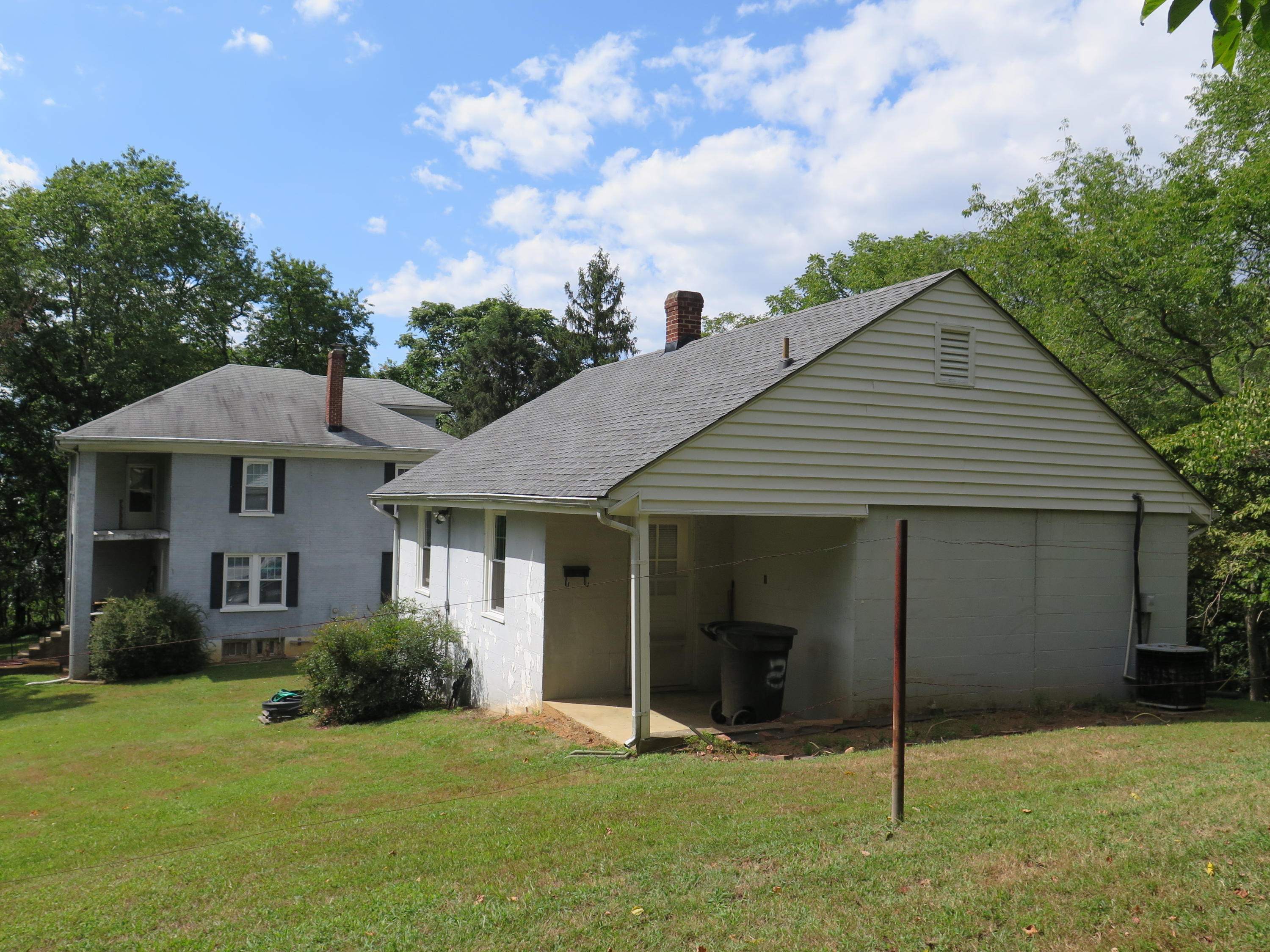 2315 Rutrough Road Southeast Roanoke, VA 24014 - Photo 29 of 38 a front view of a house with a yard