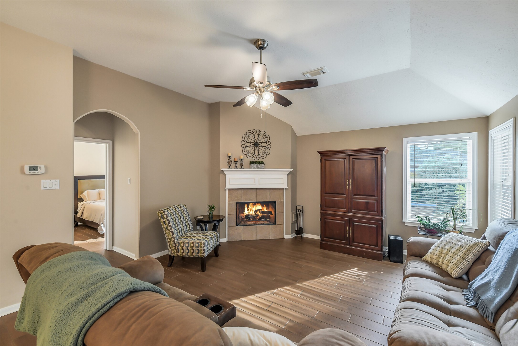 18711 Unity Candle Drive Spring, TX 77388 - Photo 4 of 25 Gallery Image 4