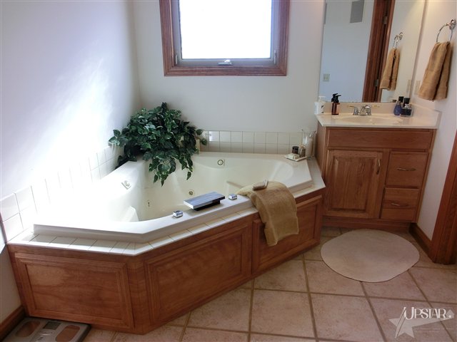 3928 North County Line Road East Huntertown, IN 46748 - Photo 15 of 30