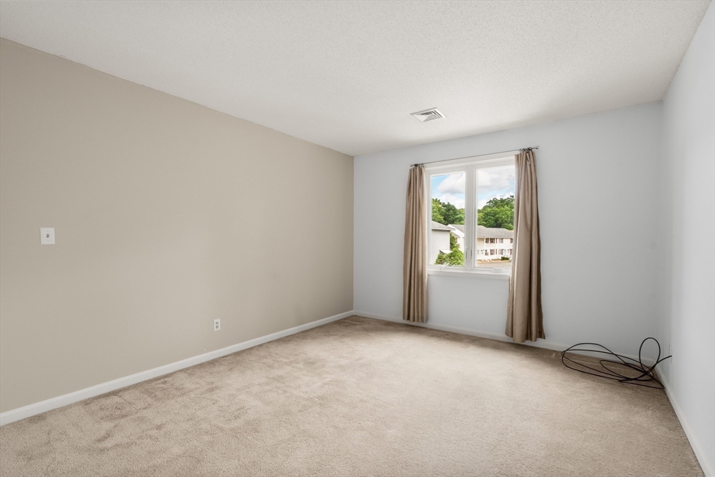 200 Lambert Terrace, Unit 30 Chicopee, MA 01020 - Photo 10 of 34