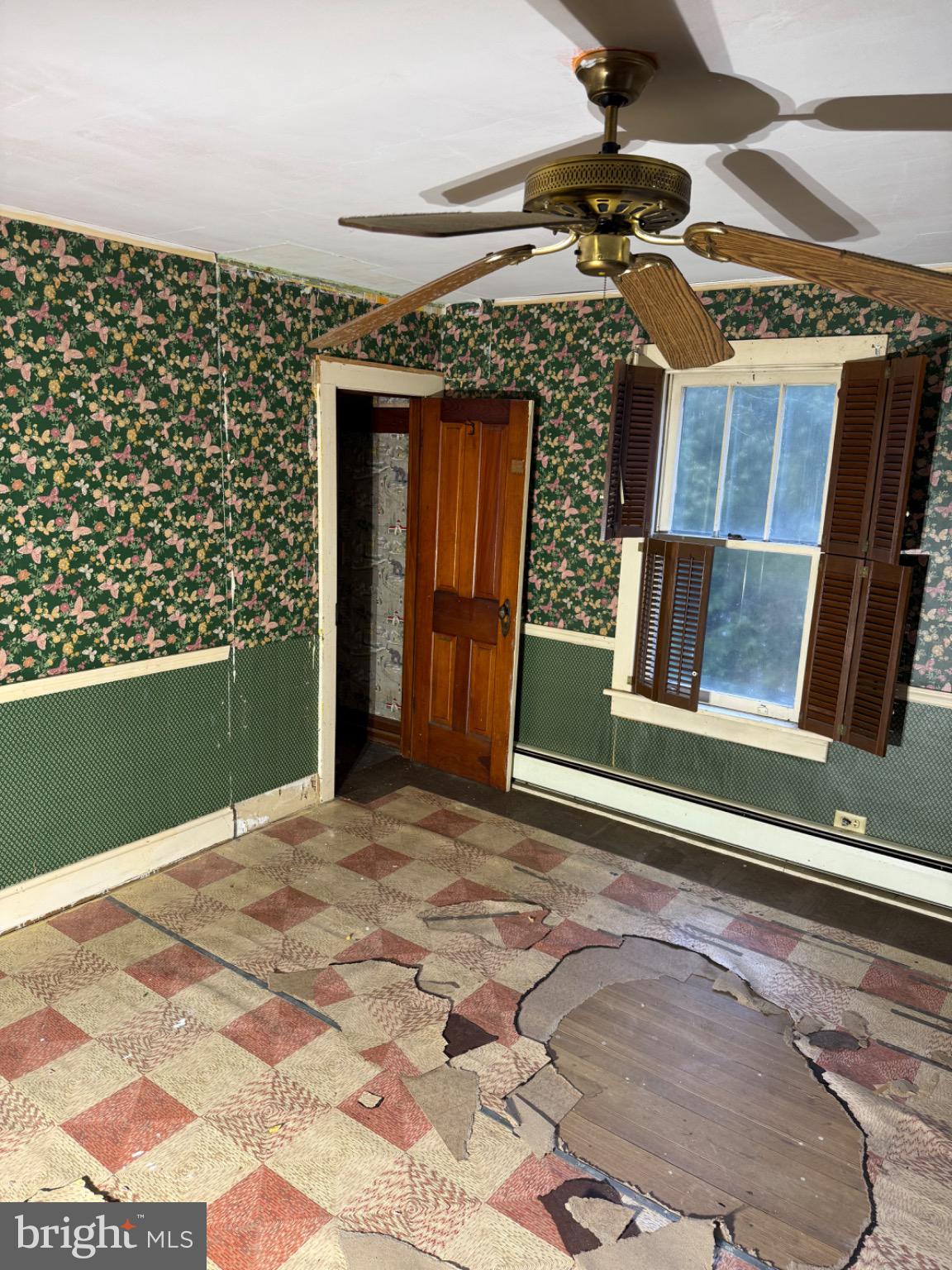 43 Main Street Tremont, PA 17981 - Photo 12 of 21 a view of a fireplace
