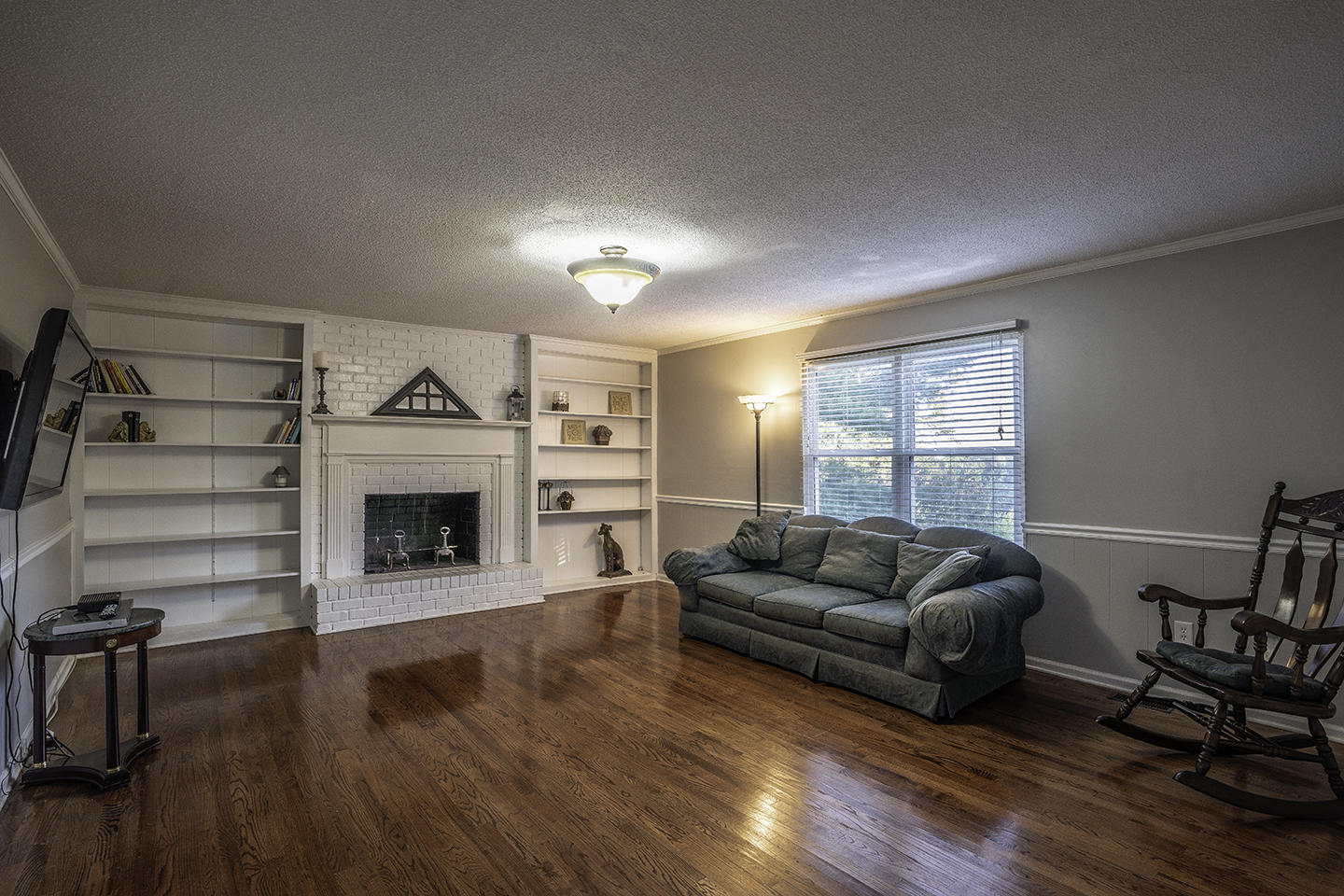 1810 River Chase Road Hixson, TN 37343 - Photo 20 of 55 Living Room b