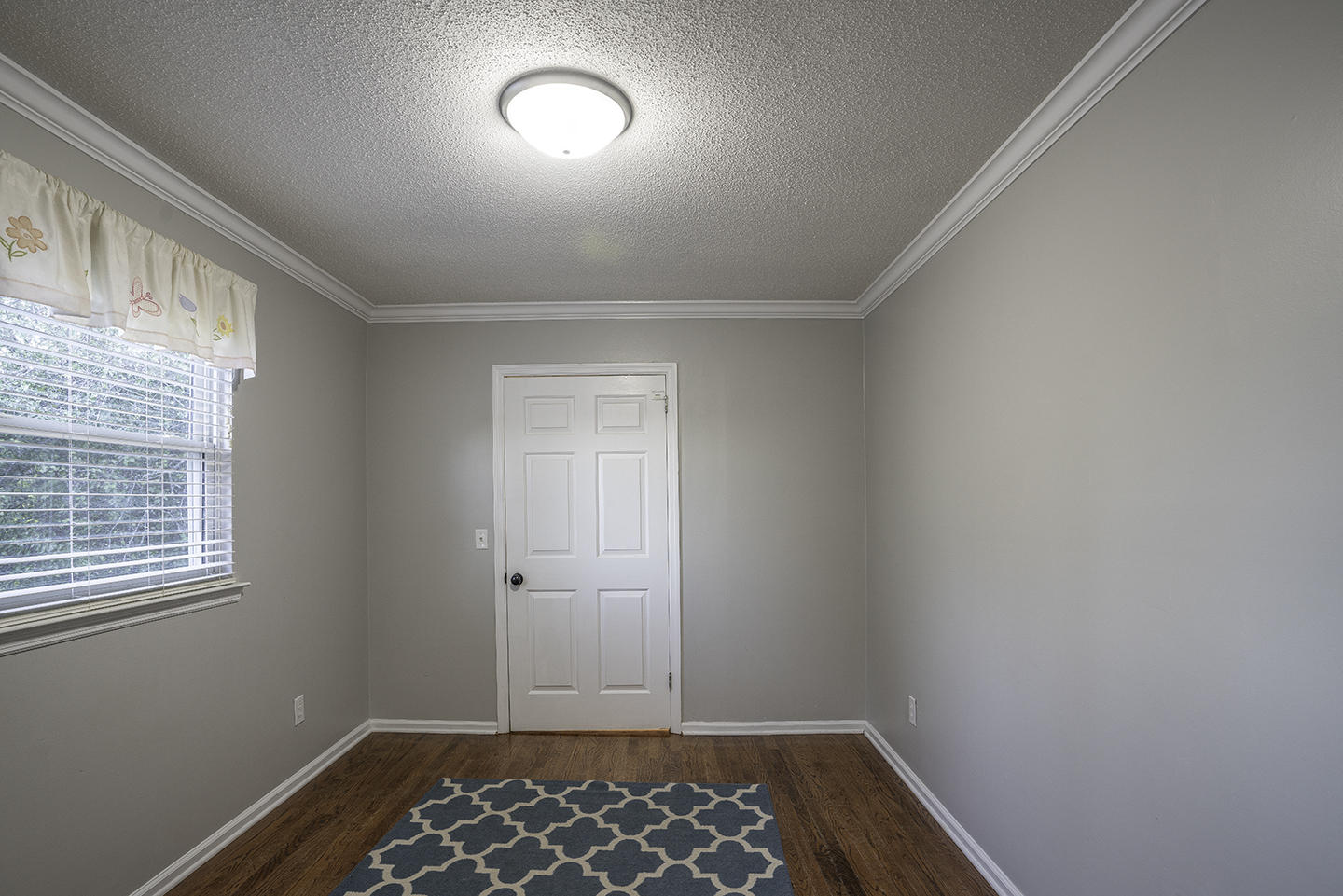 1810 River Chase Road Hixson, TN 37343 - Photo 32 of 55 Room by Laundry