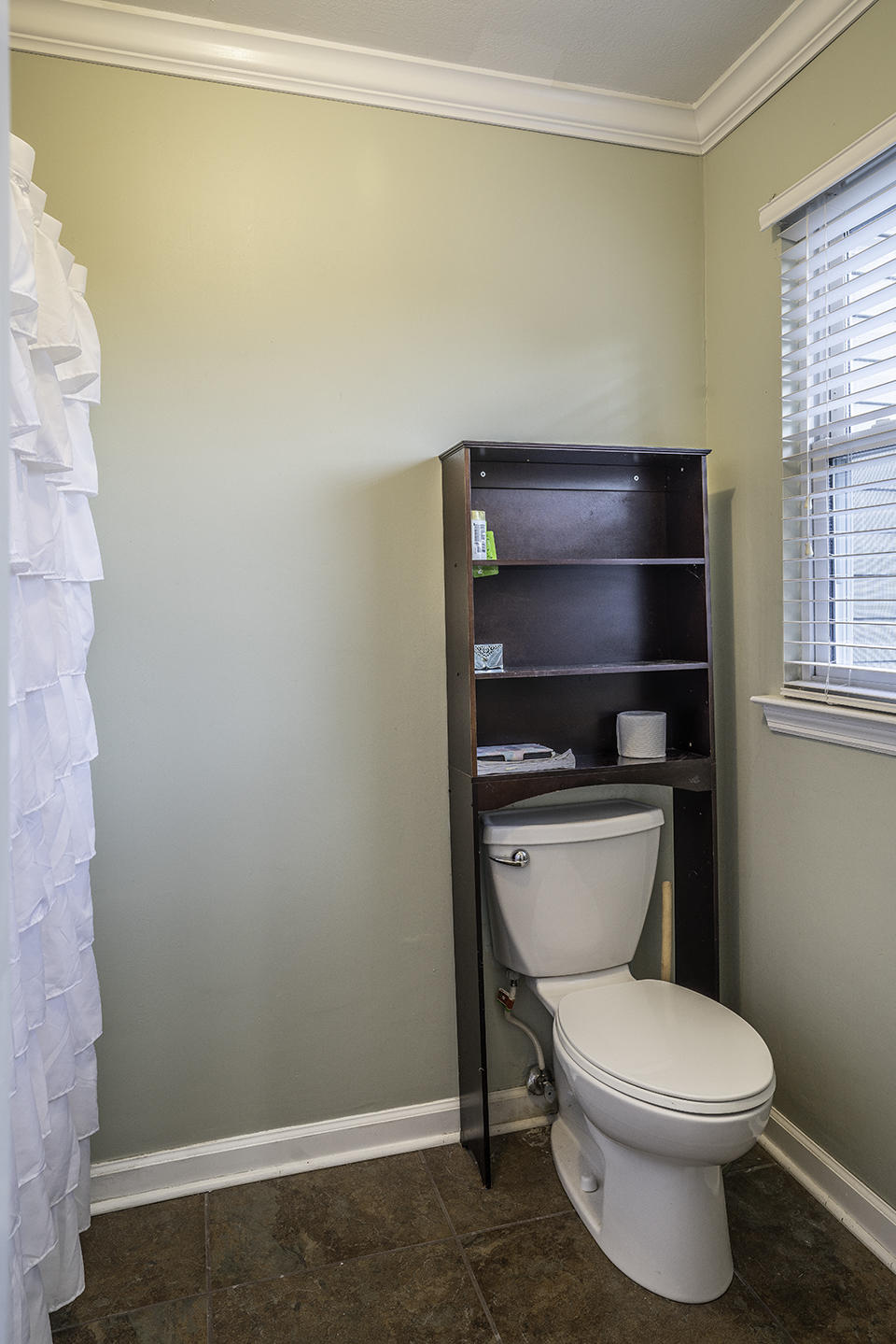1810 River Chase Road Hixson, TN 37343 - Photo 39 of 55 Master Bathroom c