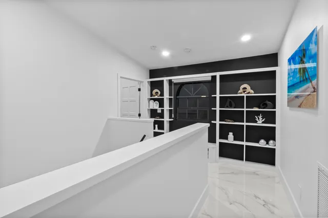 $29,500 | 516 Royal Plaza Drive, Fort Lauderdale, FL 33301