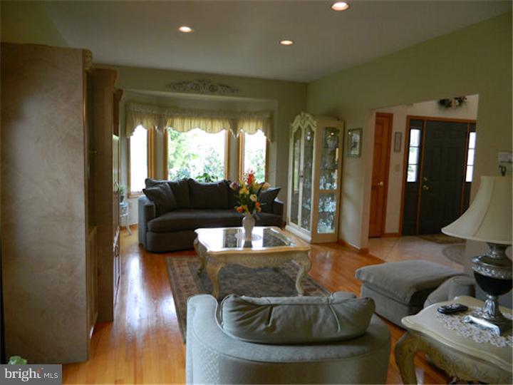 106 White Pine Road Chesterfield, NJ 08515 - Photo 11 of 24