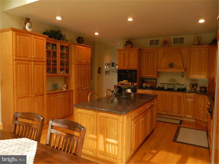 106 White Pine Road Chesterfield, NJ 08515 - Photo 5 of 24 Kitchen