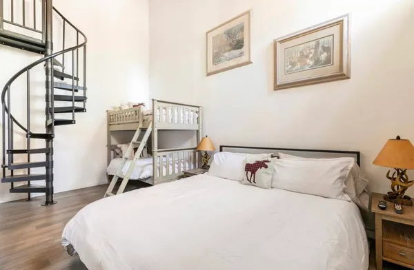$870,000 | 2252 Meridian Boulevard, Unit 39, Mammoth Lakes, CA 93546
