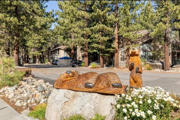 $870,000 | 2252 Meridian Boulevard, Unit 39, Mammoth Lakes, CA 93546