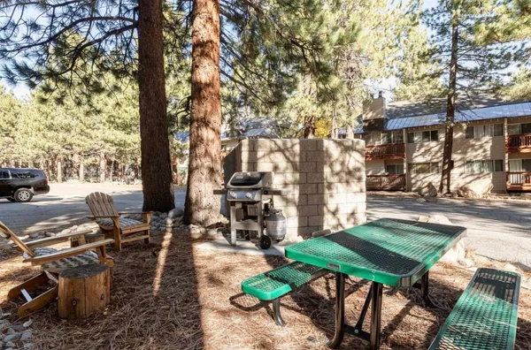 $870,000 | 2252 Meridian Boulevard, Unit 39, Mammoth Lakes, CA 93546