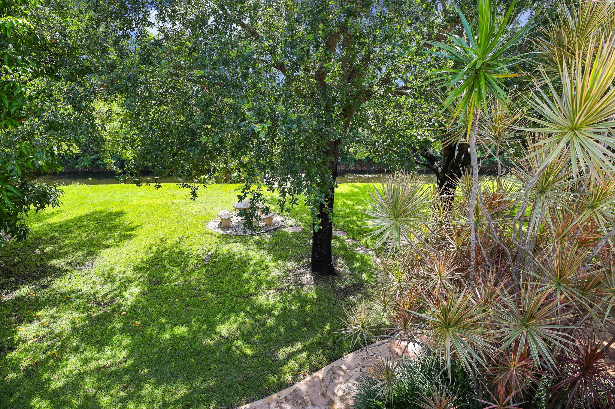 308 Akron Road Lake Worth, FL 33467 - Photo 33 of 49 308 Akron (46)