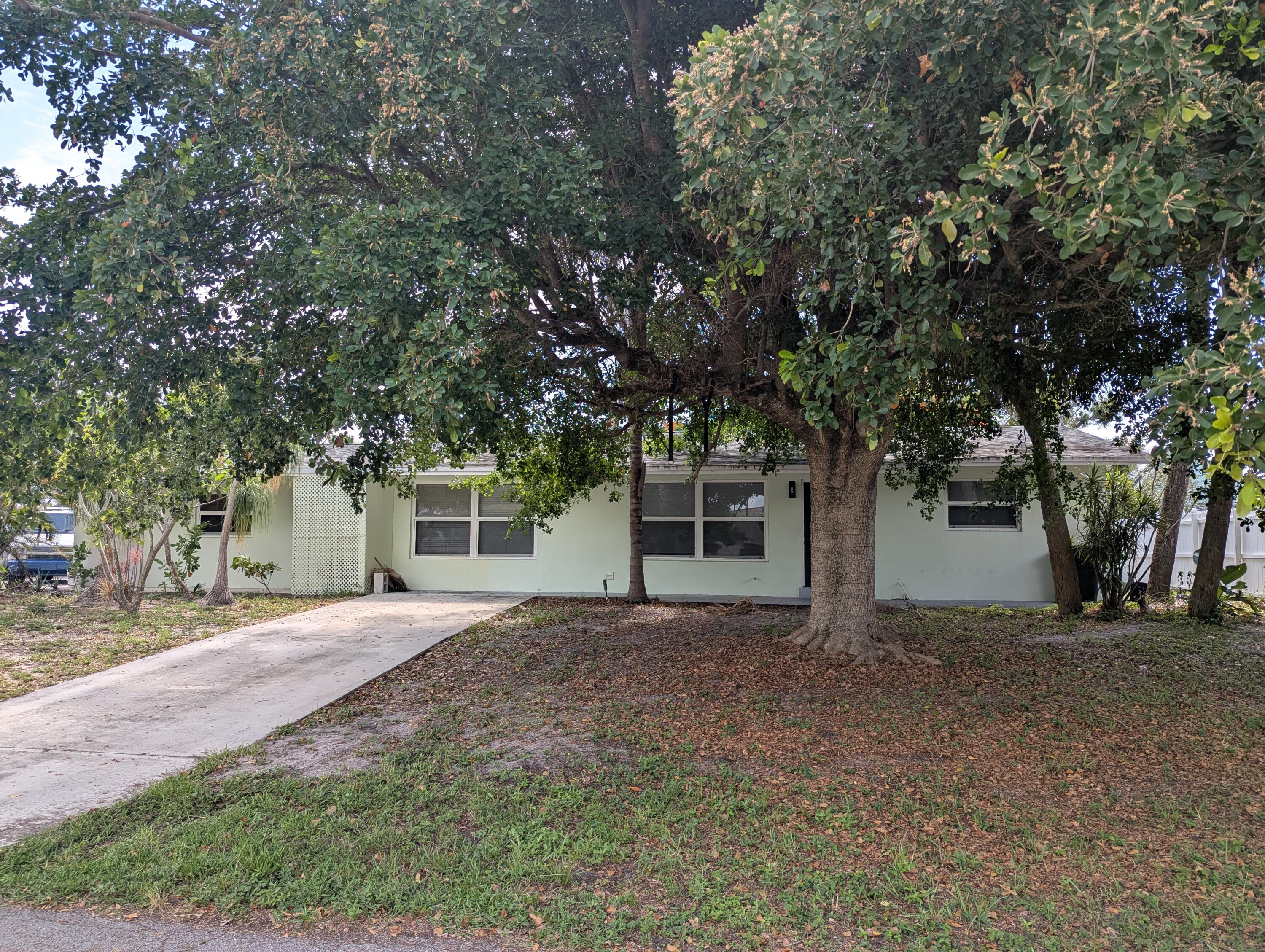 19930 Seabrook Road Jupiter, FL 33469 - Photo 3 of 4 PXL_20260625_152847482