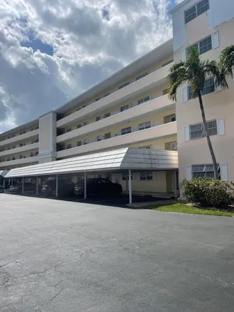 $2,300 | 250 John F Kennedy Drive, Unit 308, Atlantis, FL 33462