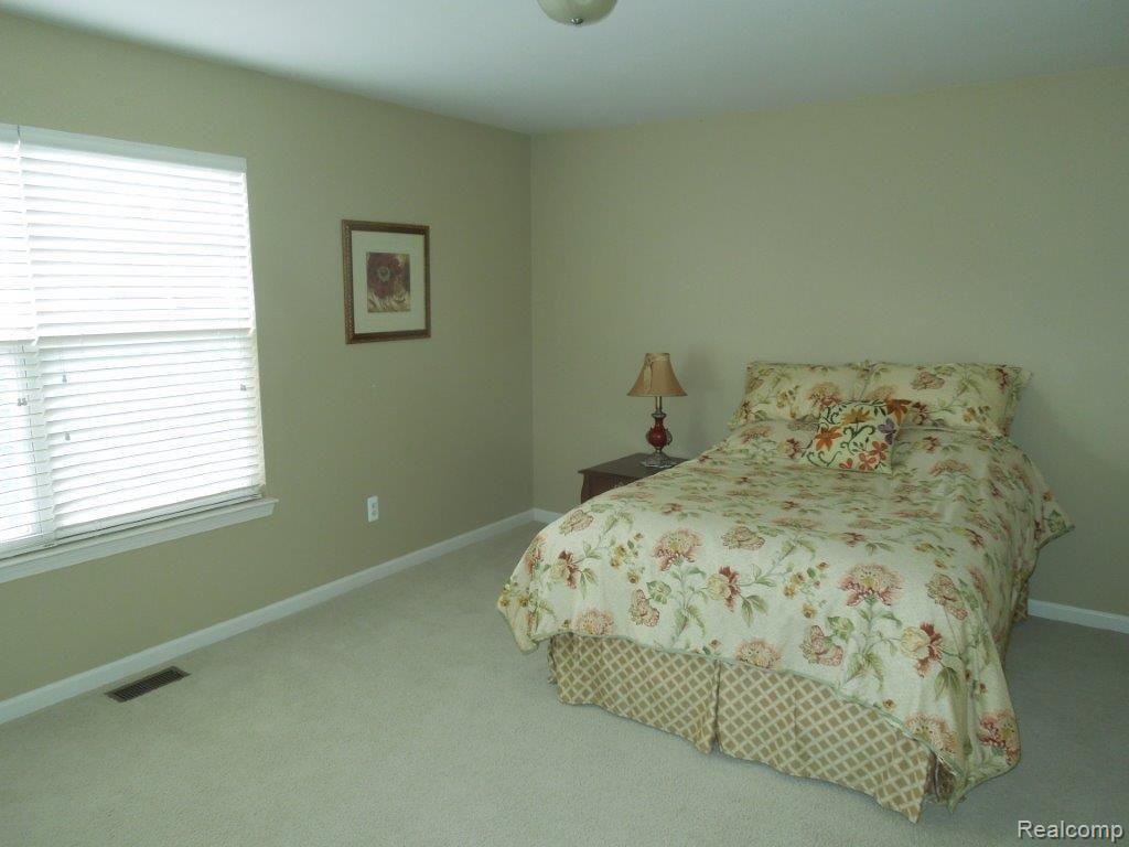 3525 Everett Drive Rochester Hills, MI 48307 - Photo 12 of 14