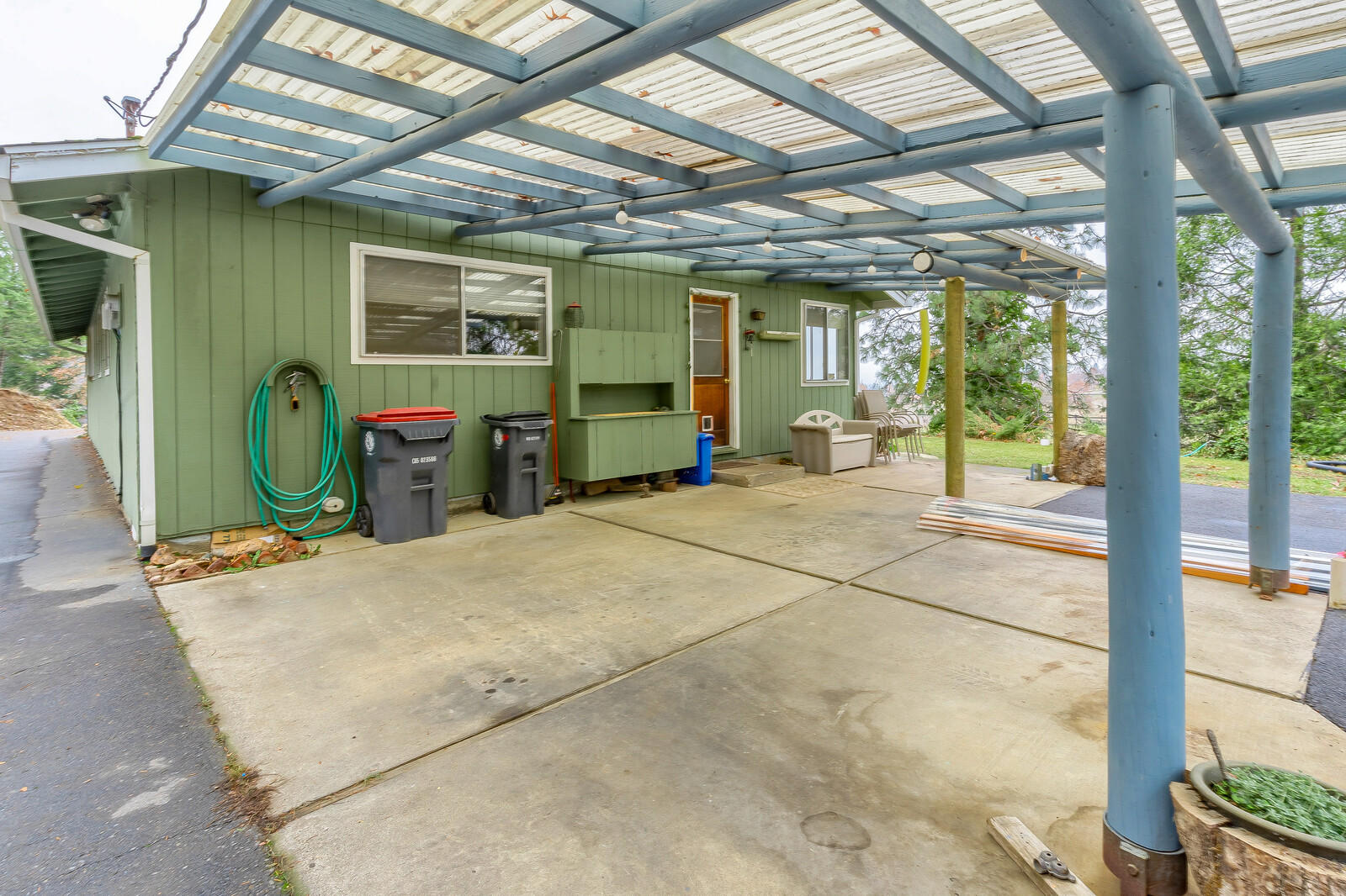 6875 Pioneer Road Medford, OR 97501 - Photo 9 of 49 25_PR_25_mls