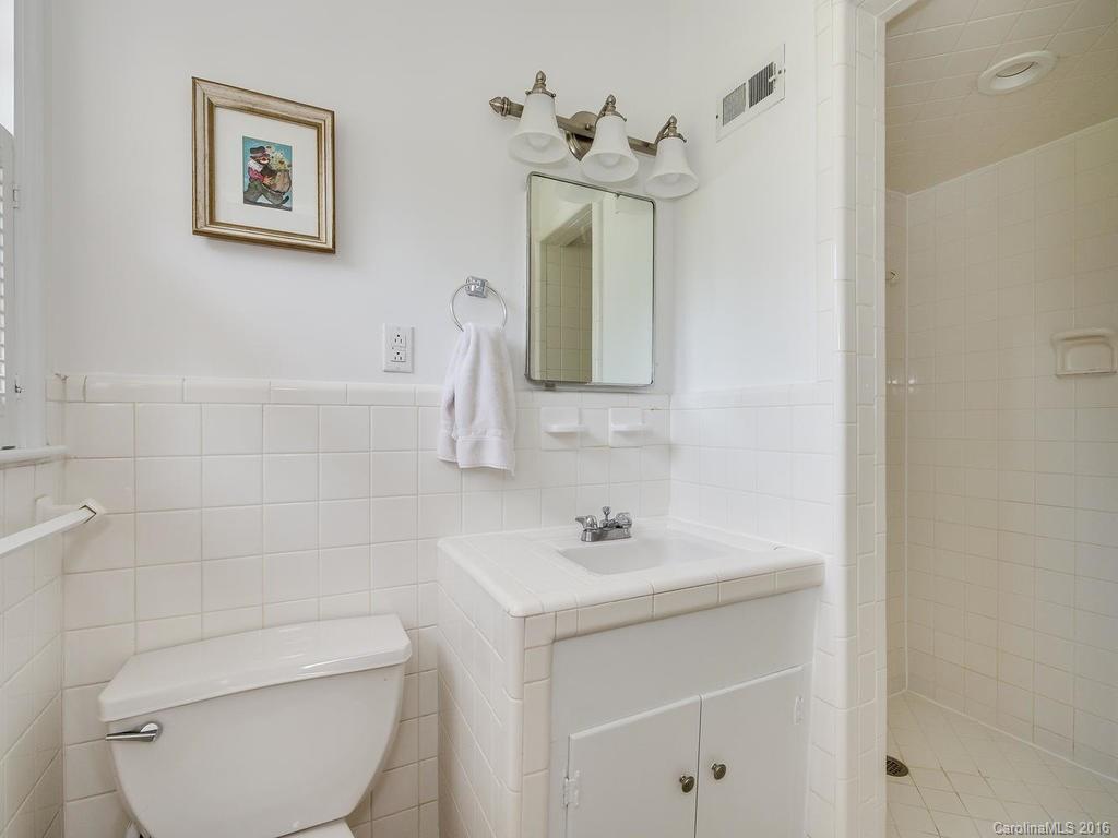 2430 Inverness Road Charlotte, NC 28209 - Photo 12 of 22 Gallery Image 12
