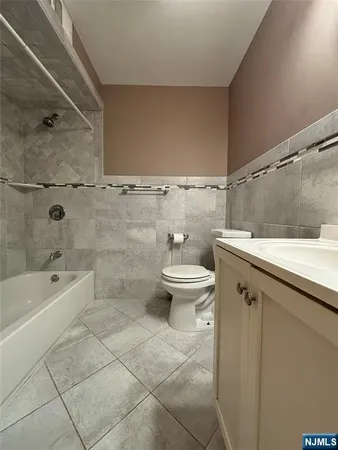 $389,000 | 140 Euclid Avenue, Unit 1G, Hackensack, NJ 07601