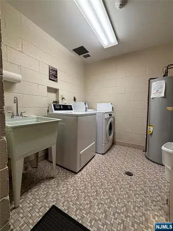 $389,000 | 140 Euclid Avenue, Unit 1G, Hackensack, NJ 07601