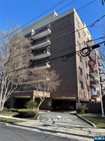 $389,000 | 140 Euclid Avenue, Unit 1G, Hackensack, NJ 07601