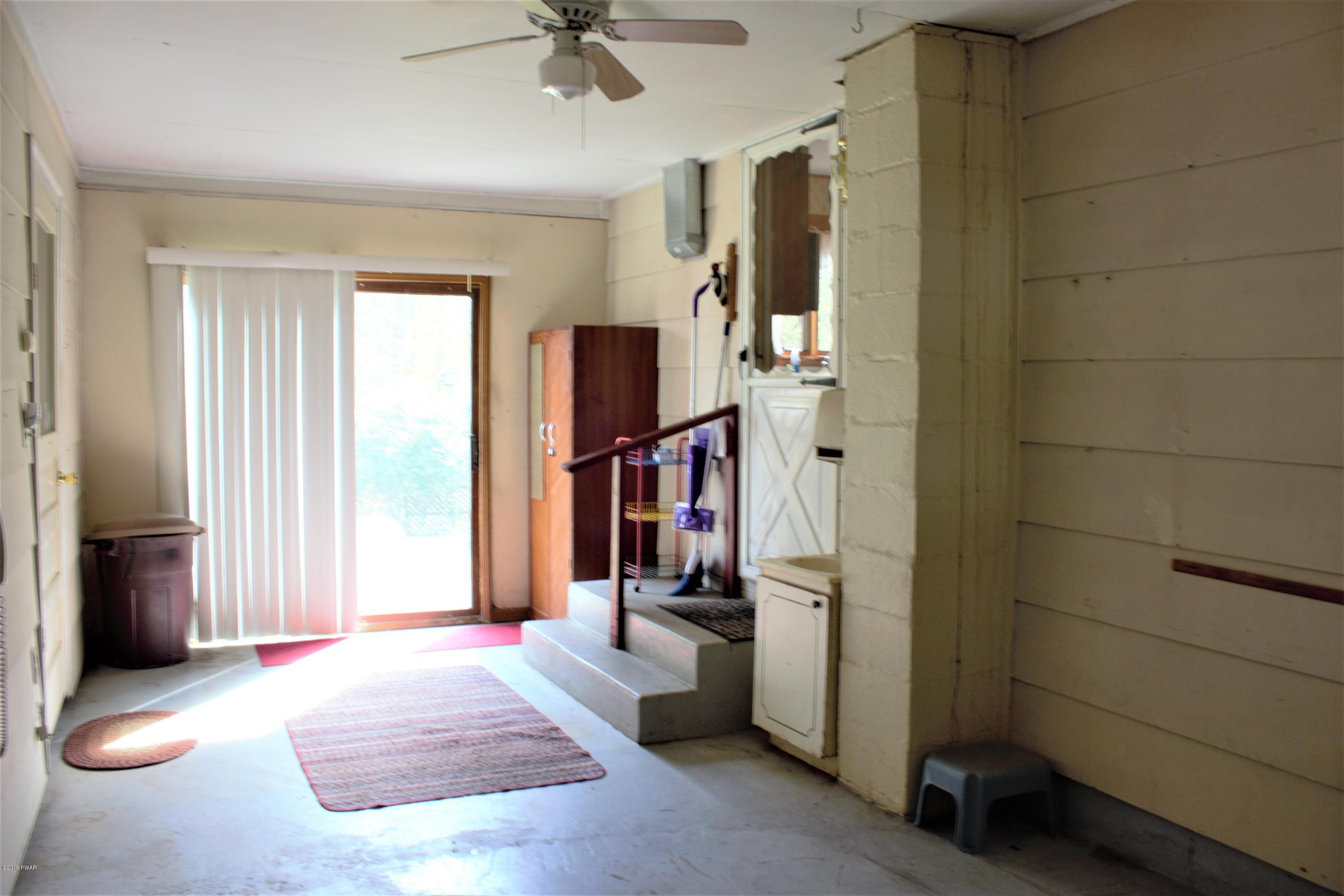 19 Maple Street Waymart, PA 18472 - Photo 20 of 27 IMG_2557 (2)