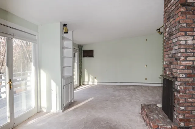 $659,900 | 93 Vaughn Hill Road, Bolton, MA 01740