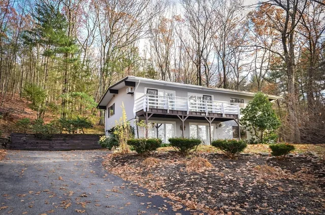 $659,900 | 93 Vaughn Hill Road, Bolton, MA 01740