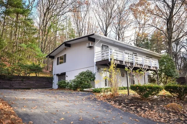 $659,900 | 93 Vaughn Hill Road, Bolton, MA 01740
