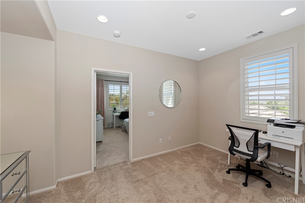 28504 Farrier Drive Valencia, CA 91354 - Photo 30 of 45