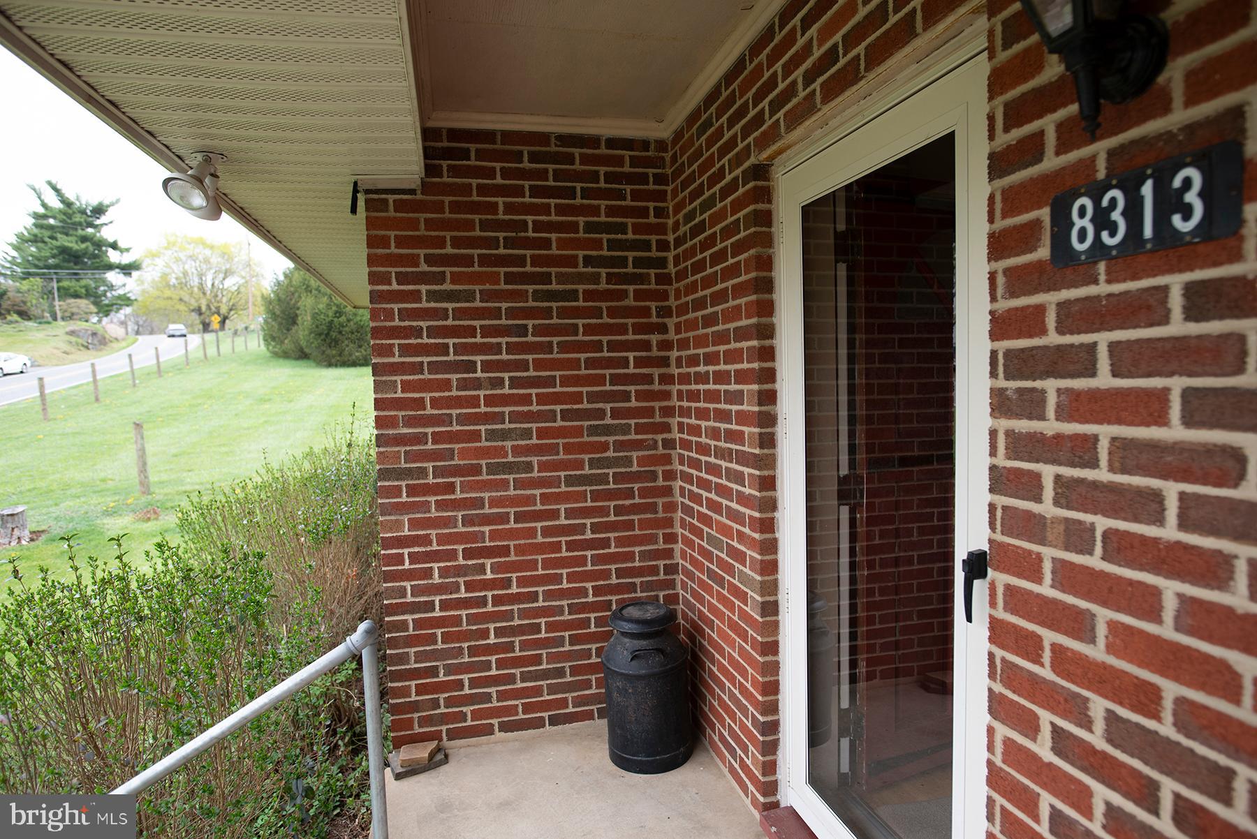 8313 Barnes Road Boonsboro, MD 21713 - Photo 4 of 24 Front porch