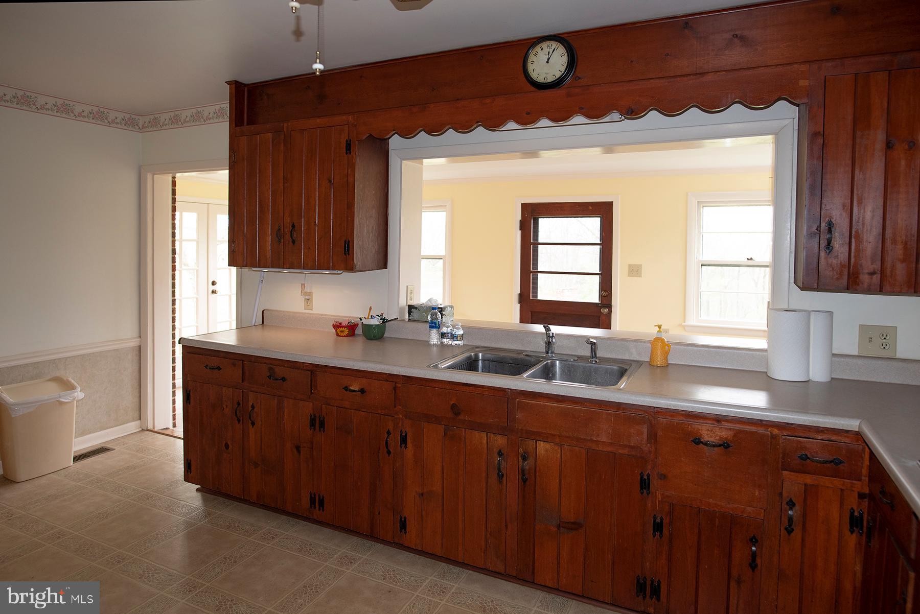 8313 Barnes Road Boonsboro, MD 21713 - Photo 8 of 24 Kitchen