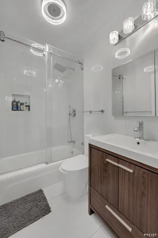 $900,000 | 301 East 87th Street, Unit 3E | Upper East Side